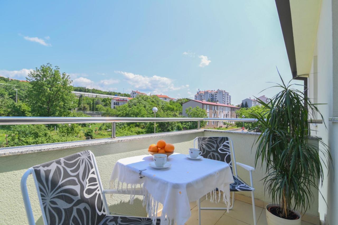 Apartman Iskra Apartment Rijeka Exterior photo